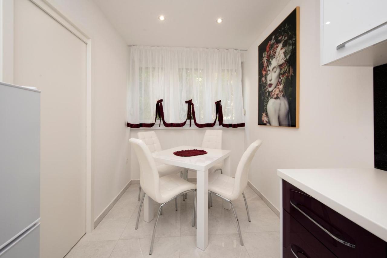 Lions Apartment Split Ngoại thất bức ảnh